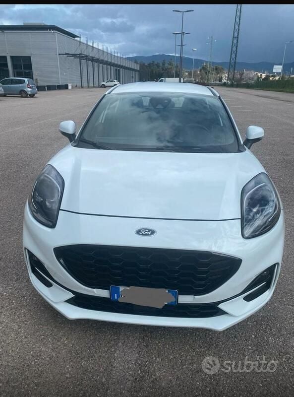 Usata Ford Puma 125 CV (91 kW) 2022 Bianco Utilitaria
