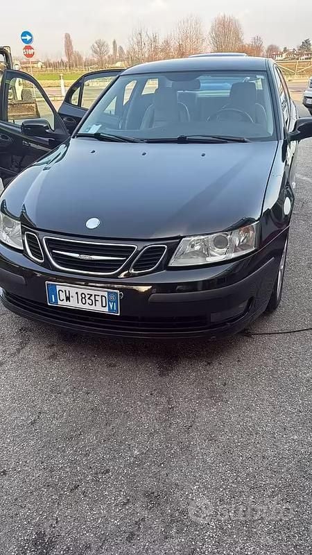 Usata Saab 9-3 Vector 149 CV (109 kW) 2005 Nero Berlina