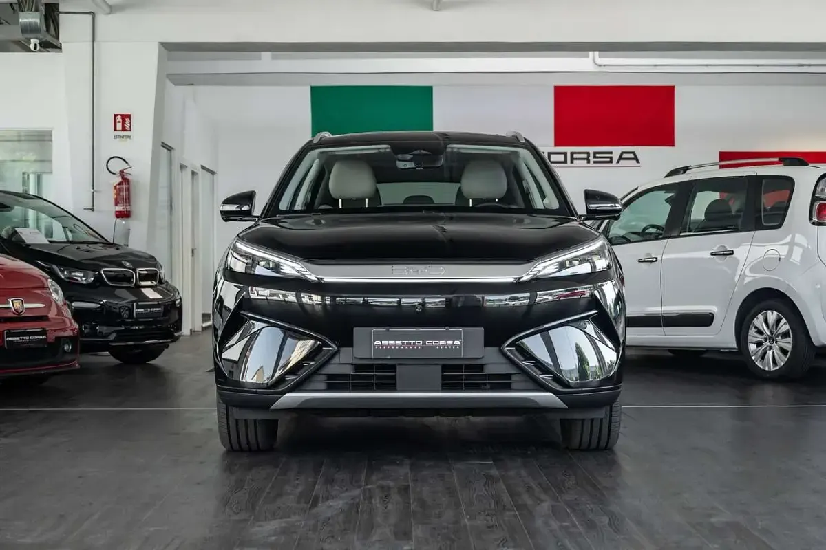 Nuova BYD Atto 3 105 kW (143 CV) 2026 Obsidian black SUV
