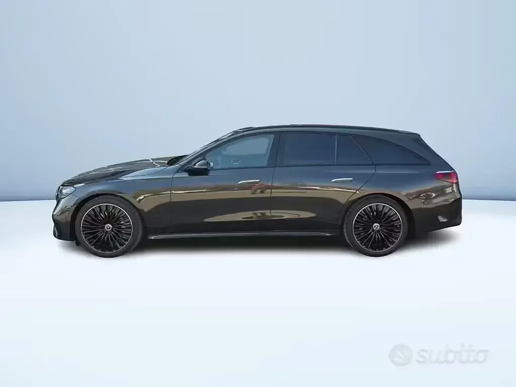 Nouvelle Mercedes E220 AMG Line Premium 197 ch (144 kW) 2026 Gris Break