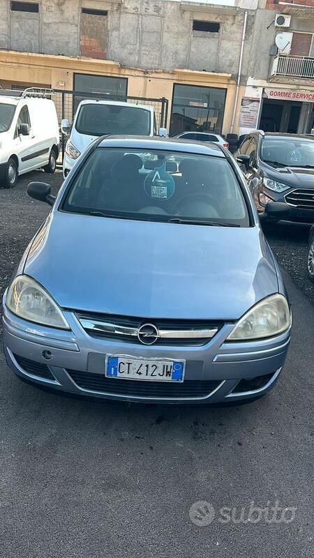 Usata Opel Corsa Enjoy 69 CV (50 kW) 2005 Grigio Furgone