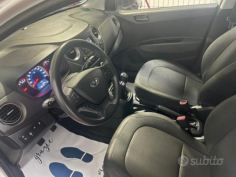 Usata Hyundai i10 67 CV (49 kW) 2017 Bianco Utilitaria