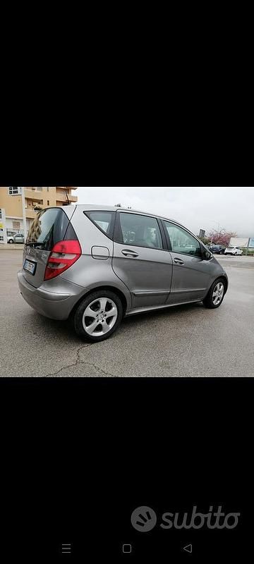 Usata Mercedes A180 Elegance 108 CV (79 kW) 2007 Beige Berlina
