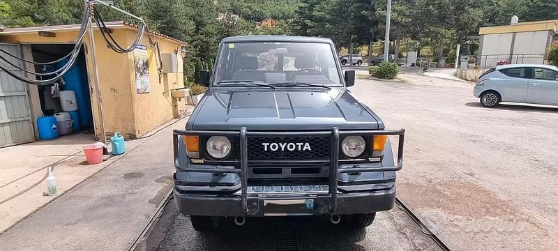 Usata Toyota Land Cruiser 1988 Grigio SUV