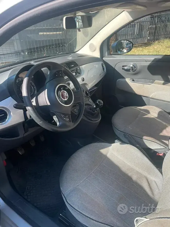 Usata Fiat 500 75 CV (55 kW) 2011 Grigio Utilitaria