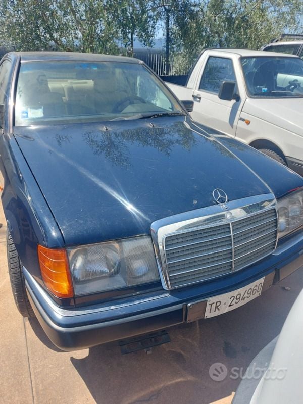 Usata Mercedes 200 1992 Blu Berlina