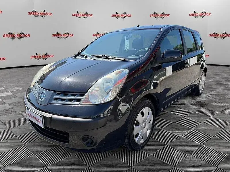 Usata Nissan Note 68 CV (50 kW) 2007 Nero Utilitaria