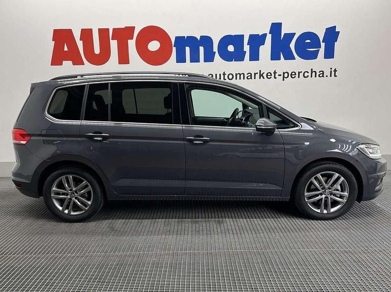 Usata VW Touran 150 CV (110 kW) 2025 Grigio Monovolume