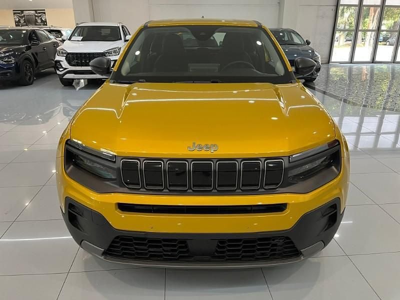 Nuova Jeep Avenger Longitude 101 CV (74 kW) 2025 Giallo SUV