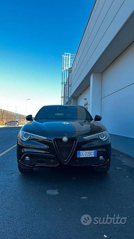 Usata Alfa Romeo Stelvio Veloce 210 CV (154 kW) 2022 Nero SUV
