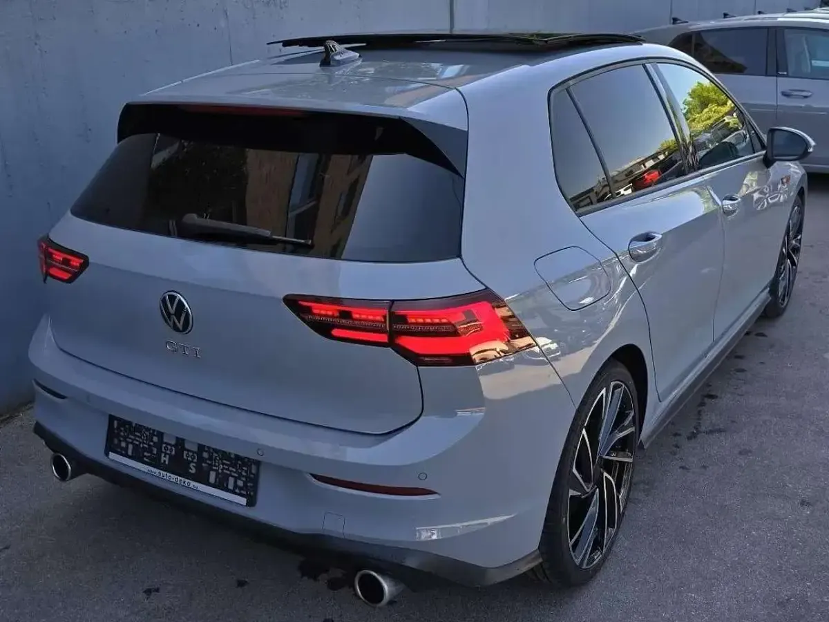 Usata VW Golf VIII GTI 245 CV (180 kW) 2022 Grigio Berlina