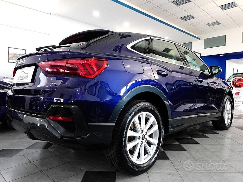 Usata Audi Q3 Sportback 150 CV (110 kW) 2023 Blu SUV