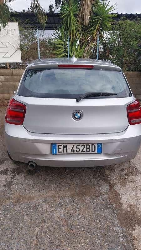 Usata BMW 116 116 CV (85 kW) 2012 Argento Utilitaria