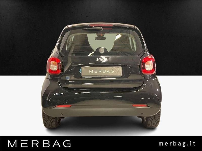 Usata Smart ForTwo Coupé Pure 60 kW (82 CV) 2023 Nero Utilitaria