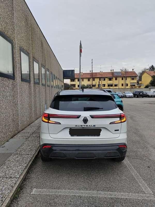 Usata Renault Austral Techno Esprit Alpine 131 CV (96 kW) 2024 Bianco SUV
