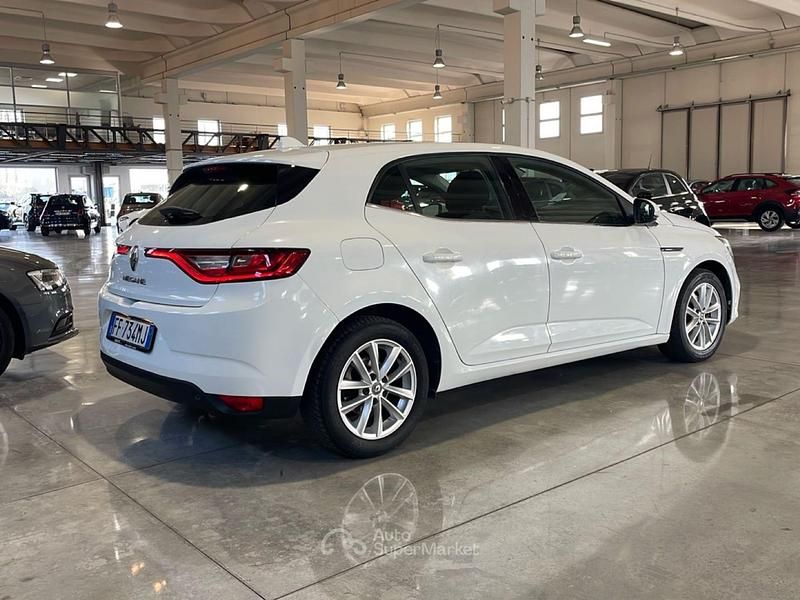 Usata Renault Mégane IV Dynamique 110 CV (80 kW) 2016 Other Utilitaria