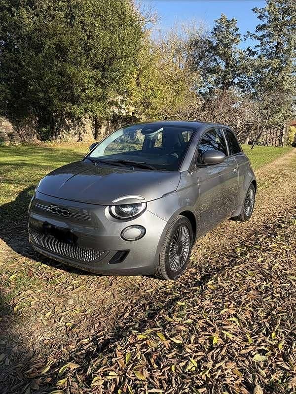 Usata Fiat 500e Icon 42 kW (58 CV) 2021 Grigio Utilitaria