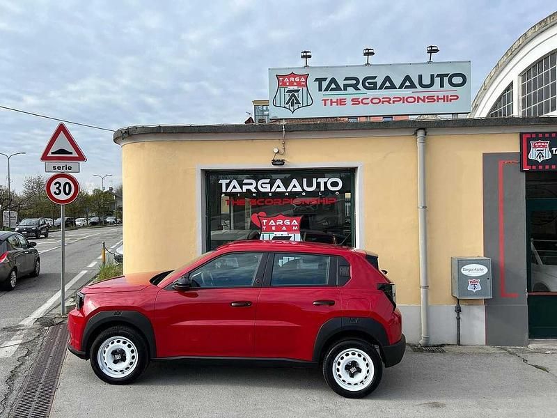 Nuova Fiat Grande Panda Red 43 kW (59 CV) 2025 Marrone Utilitaria