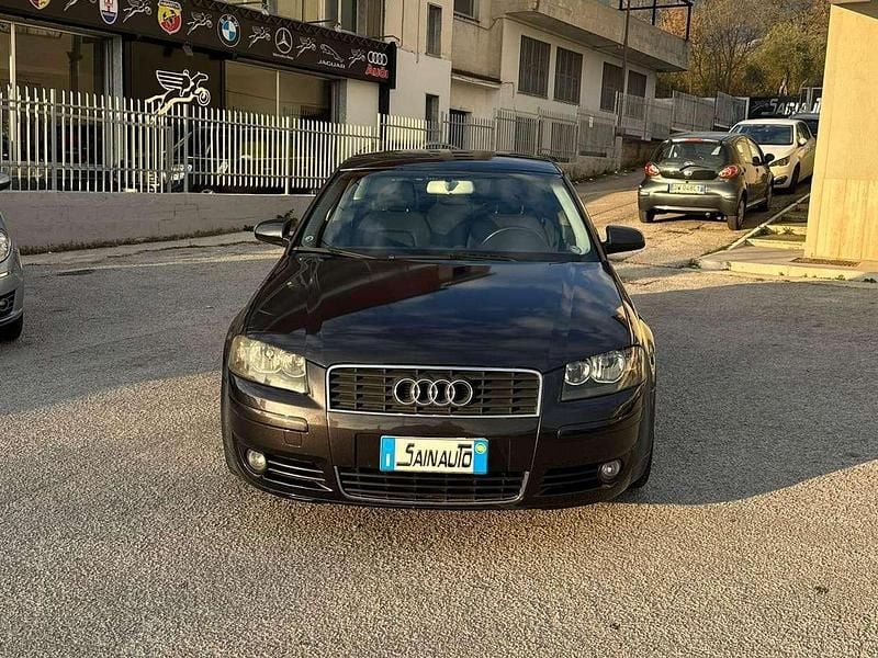 Usata Audi A3 Ambition 105 CV (77 kW) 2006 Grigio Utilitaria