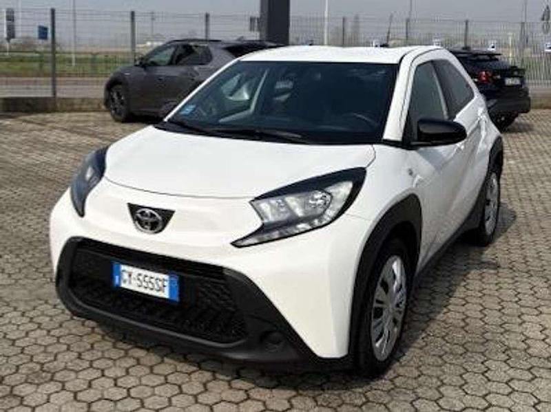 Usata Toyota Aygo X Active 72 CV (52 kW) 2025 Other SUV