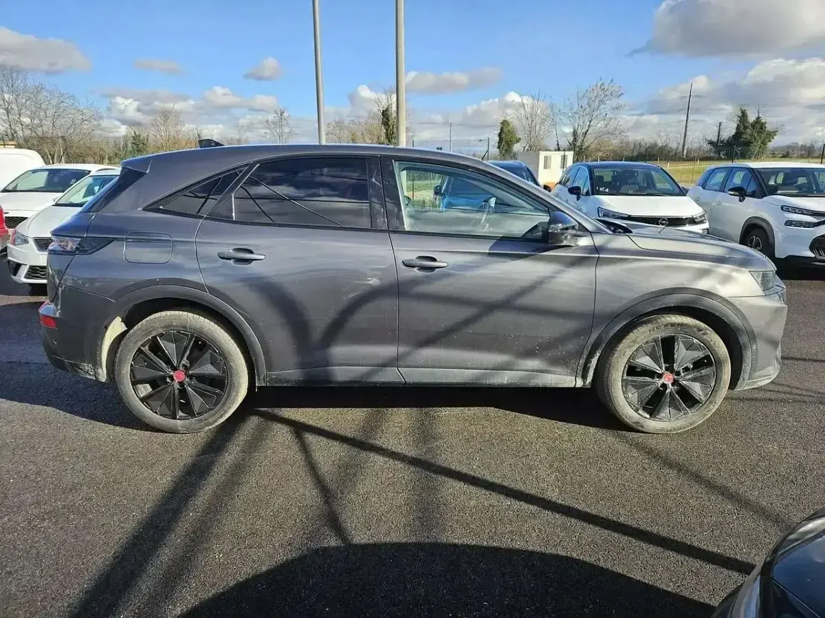 Usata DS Automobiles DS7 Crossback Performance 131 CV (96 kW) 2023 Nero perla metallizzato SUV