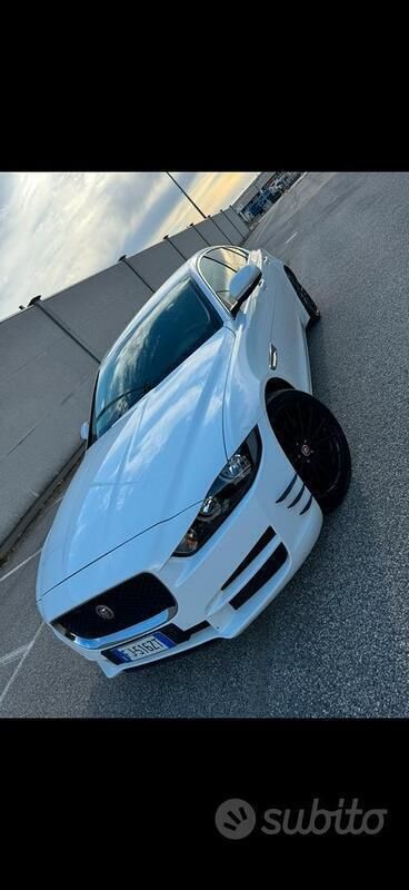 Usata Jaguar XE Prestige 179 CV (131 kW) 2017 Bianco Berlina
