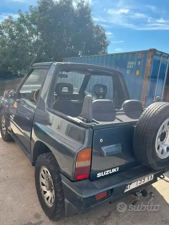 Usata Suzuki Vitara 75 CV (55 kW) 1989 Bluazzurro Cabrio
