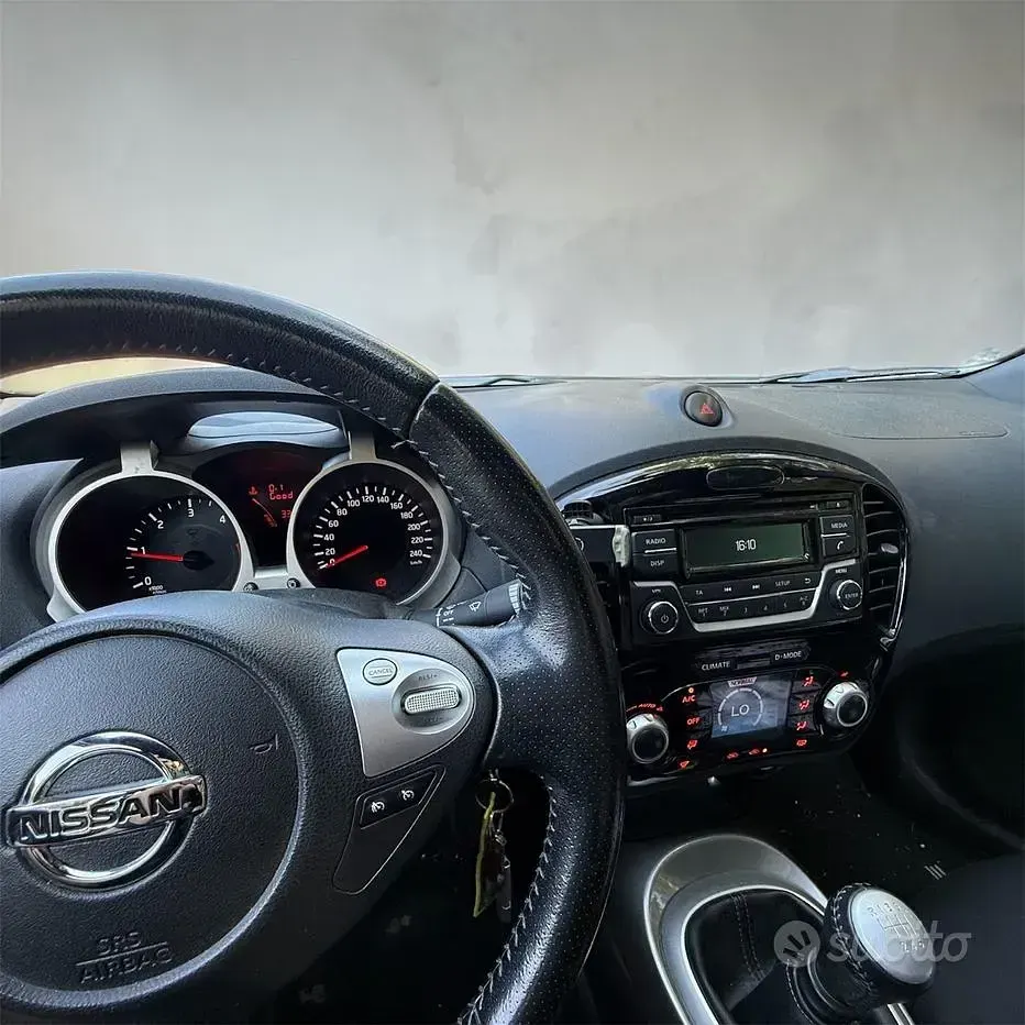 Usata Nissan Juke Acenta 110 CV (80 kW) 2016 Grigio SUV