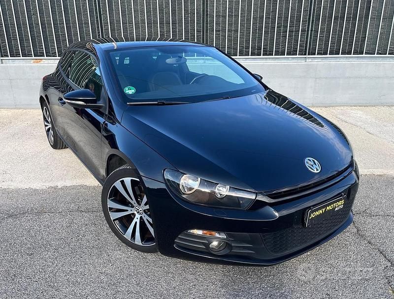 Nero Usata 2010 VW Scirocco Coupé | 7900 € (Super prezzo) - Immagine 1/4