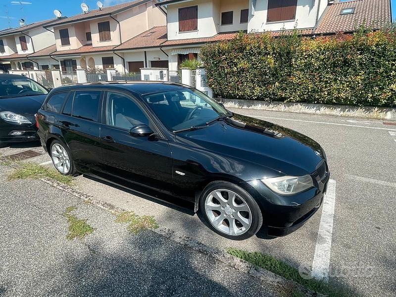 Usata BMW 320 177 CV (130 kW) 2007 Nero Station wagon