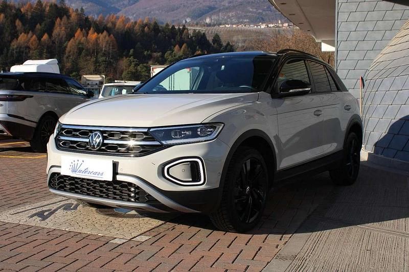 Usata VW T-Roc Style 150 CV (110 kW) 2024 Grigio SUV