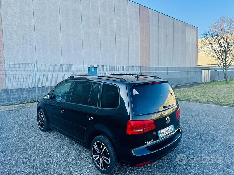 Usata VW Touran 2014 Nero Monovolume