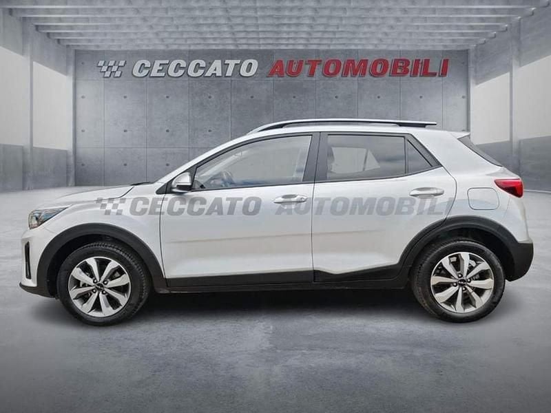 Second-hand Kia Stonic Style 79 CP (58 kW) 2025 Argintiu SUV