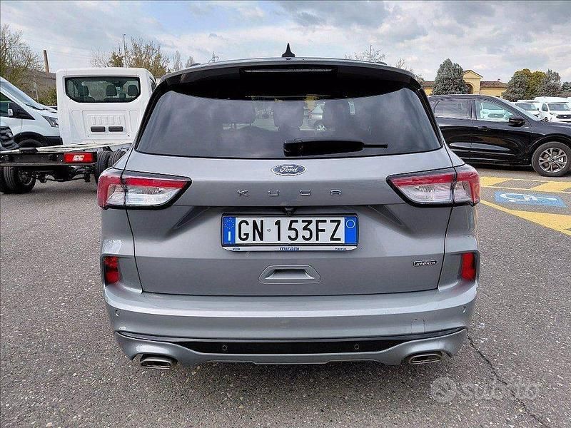 Usata Ford Kuga ST-Line X 225 CV (165 kW) 2023 Grigio SUV