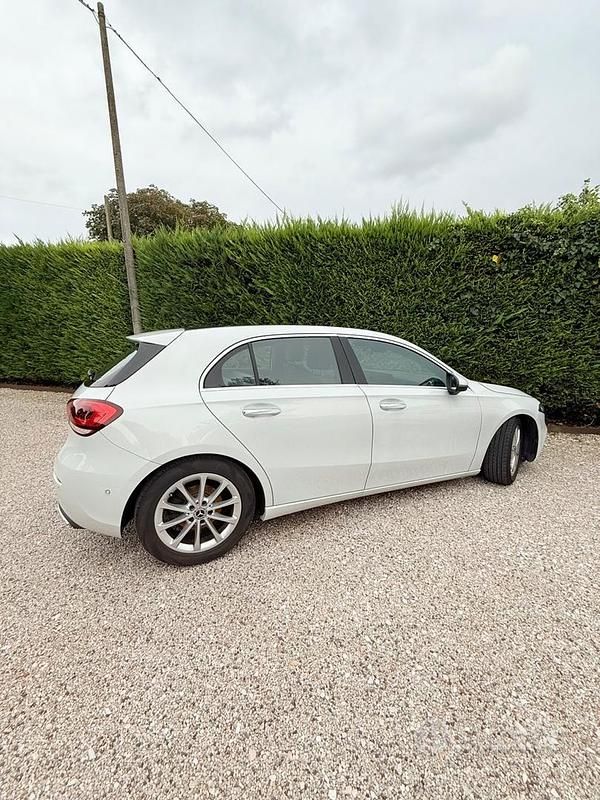 Usata Mercedes A180 Progressive 116 CV (85 kW) 2023 Bianco Utilitaria