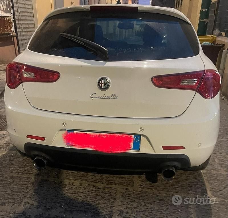 Usata Alfa Romeo Giulietta Quadrifoglio Verde 235 CV (172 kW) 2011 Bianco Berlina