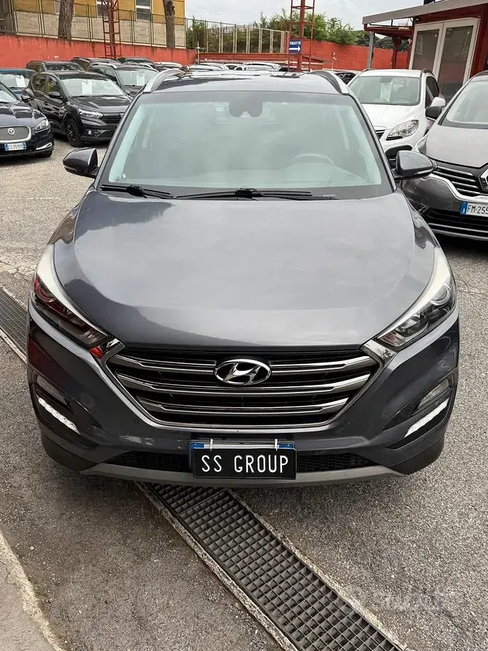 Usata Hyundai Tucson Edition 116 CV (85 kW) 2017 Grigio SUV