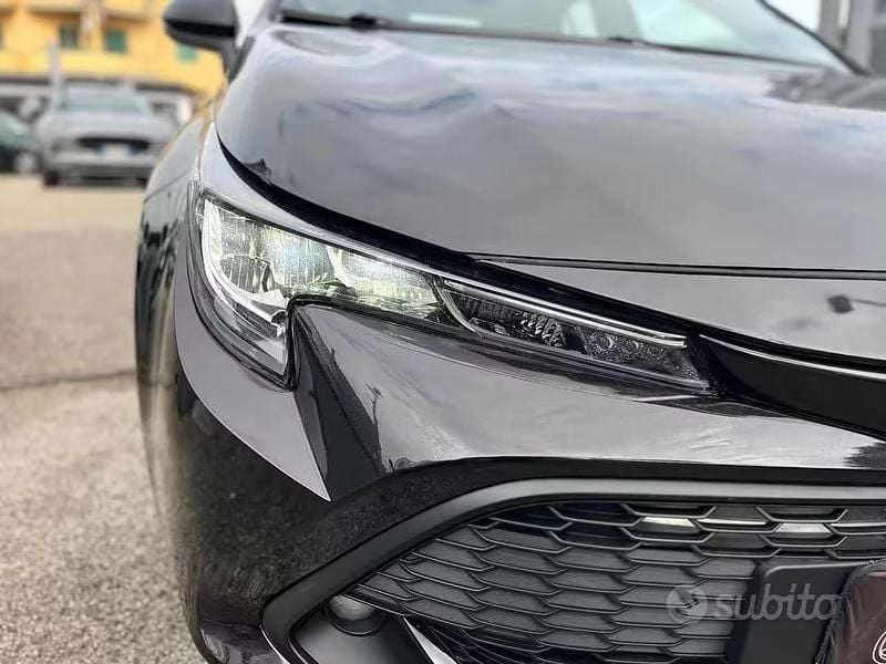 Usata Toyota Corolla Active 98 CV (72 kW) 2020 Nero Berlina