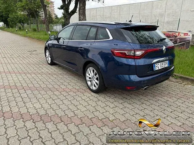 Usata Renault Mégane GrandTour Bose Edition 110 CV (80 kW) 2017 Blu Station wagon