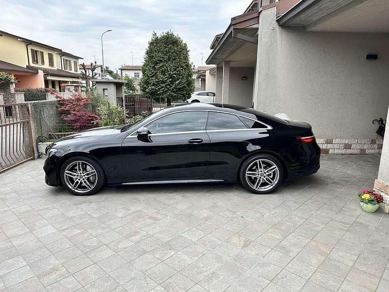 Usata Mercedes E350 Premium Plus 258 CV (189 kW) 2018 Nero Coupé
