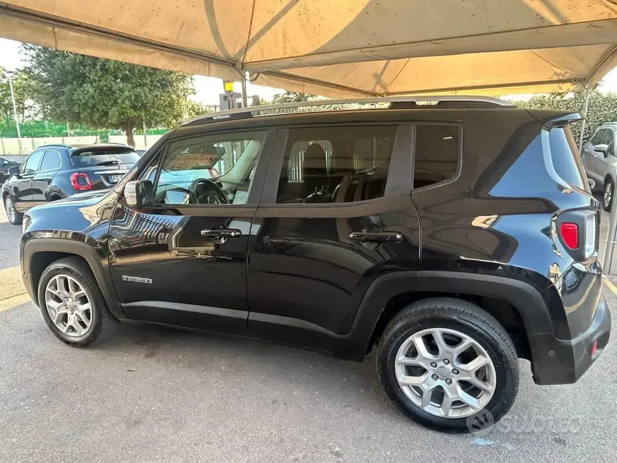 Usata Jeep Renegade Limited 120 CV (88 kW) 2016 Nero SUV