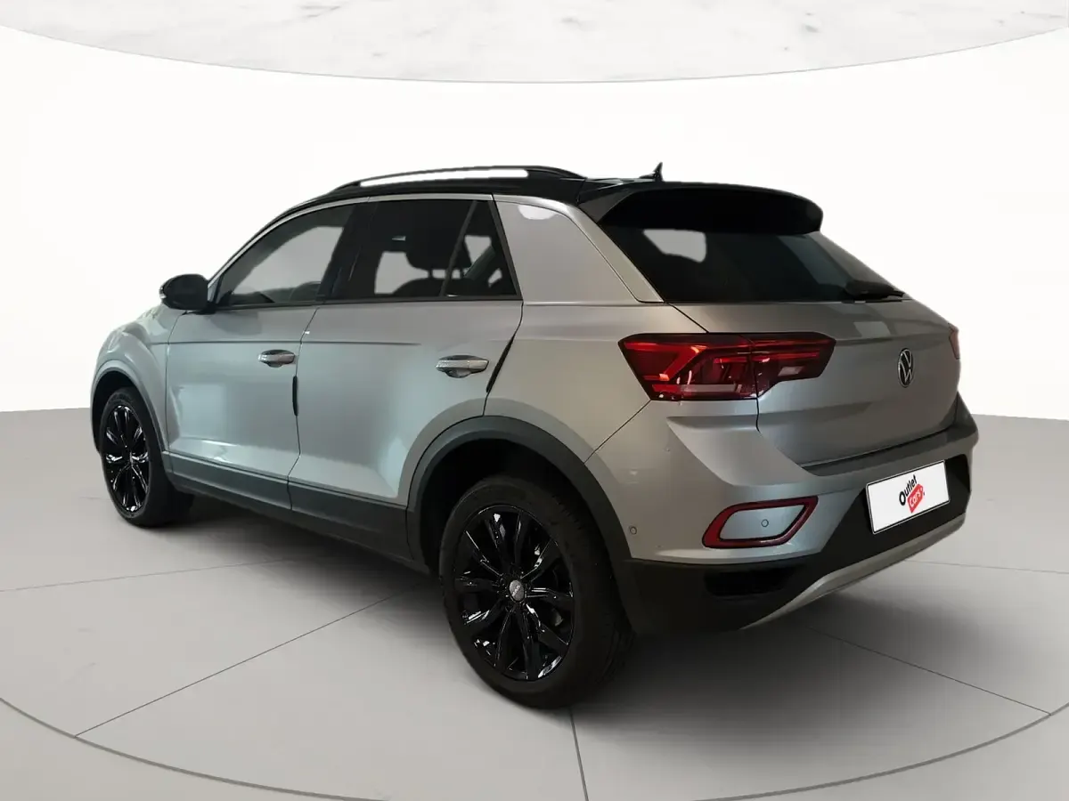 Usata VW T-Roc Life 115 CV (84 kW) 2023 K2 pyrit silver metallizzato SUV