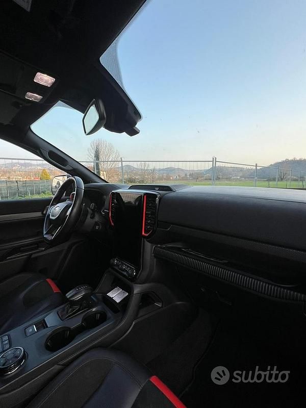 Usata Ford Ranger Raptor 292 CV (214 kW) 2024 Grigio Pick-up