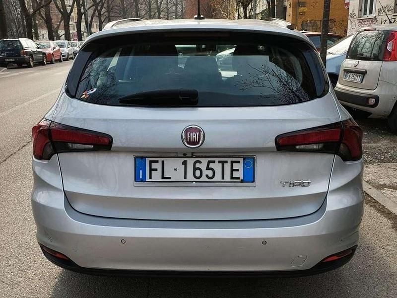 Usata Fiat Tipo Lounge 120 CV (88 kW) 2017 Argento Station wagon
