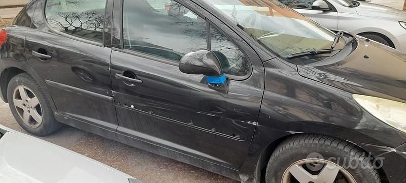 Usata Peugeot 207 2009 Nero Utilitaria