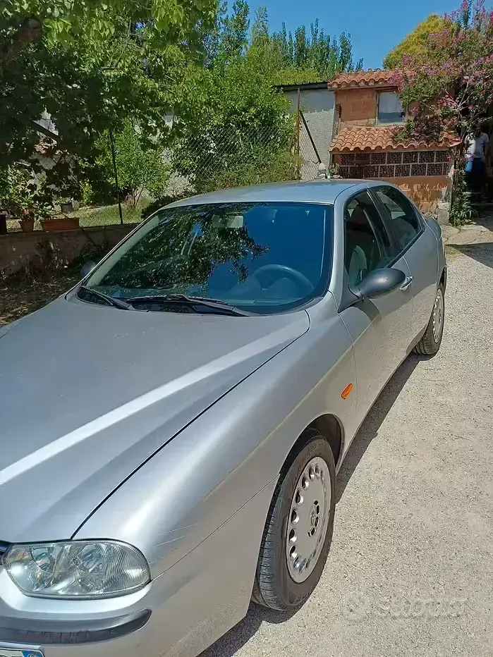 Usata Alfa Romeo 156 116 CV (85 kW) 2002 Grigio Berlina