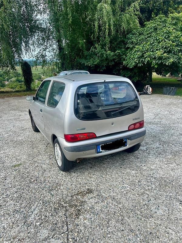 Usata Fiat 600 54 CV (39 kW) 2003 Grigio Utilitaria
