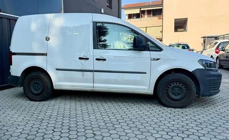 Usata VW Caddy Highline 111 CV (81 kW) 2018 Bianco Monovolume