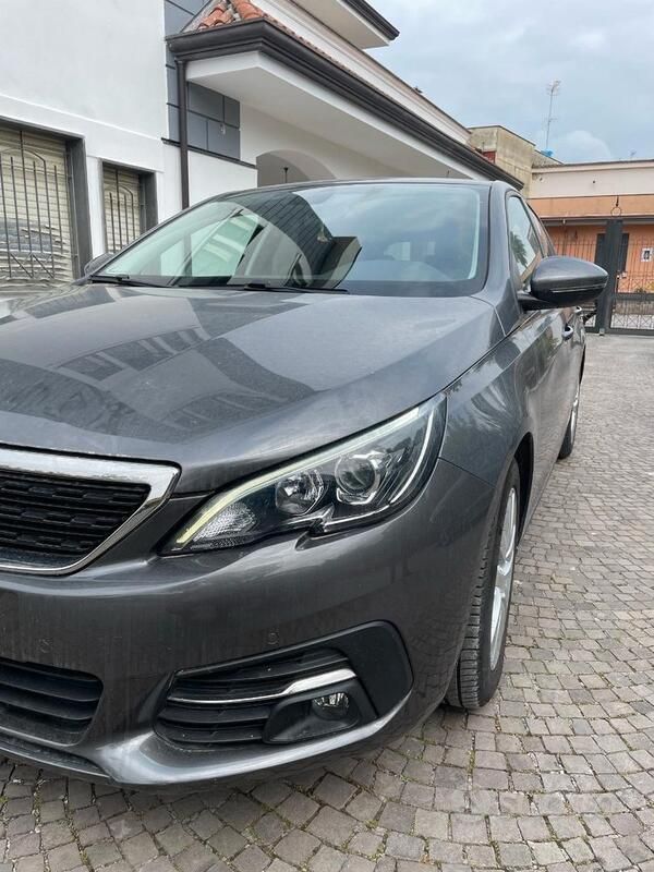 Usata Peugeot 308 131 CV (96 kW) 2019 Utilitaria