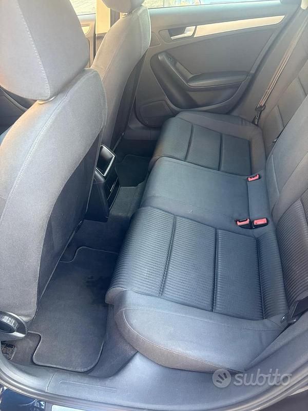 Usata Audi A4 143 CV (105 kW) 2011 Blu Station wagon